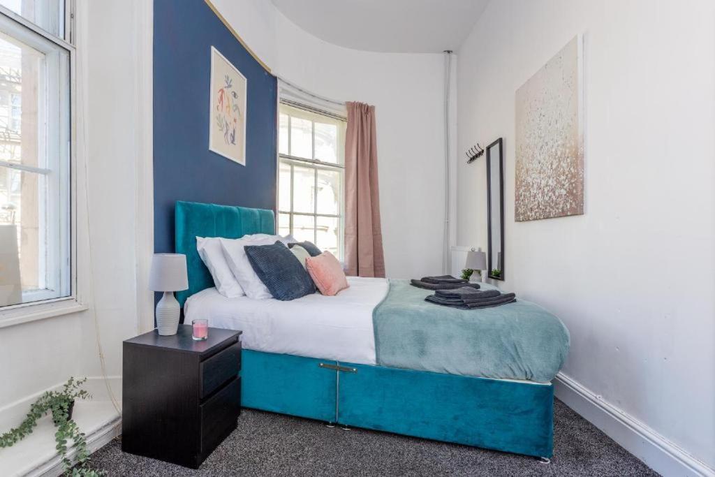 Newcastle'S Most Central Apartment - Sleeps 10 Exterior foto