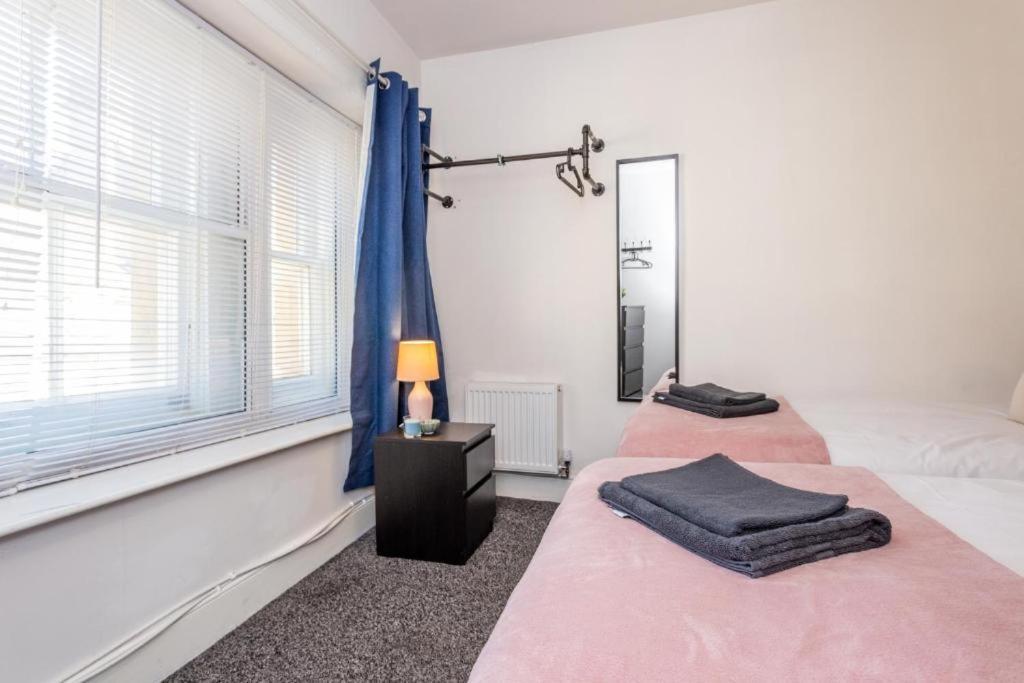 Newcastle'S Most Central Apartment - Sleeps 10 Exterior foto