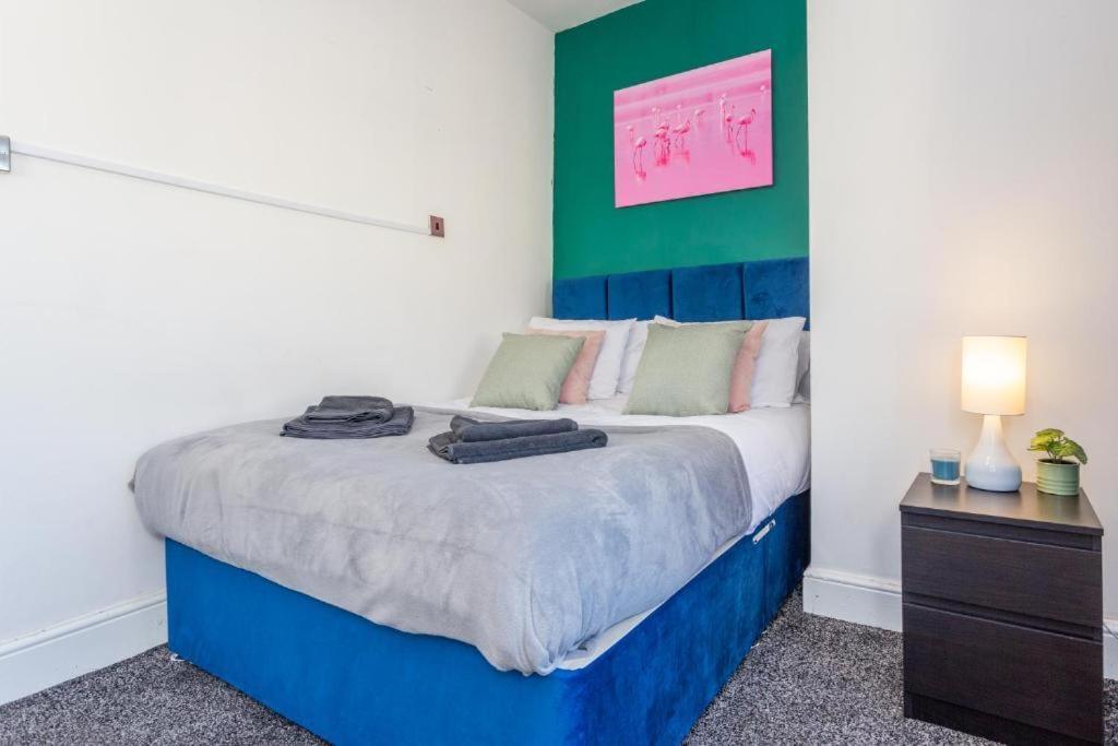 Newcastle'S Most Central Apartment - Sleeps 10 Exterior foto